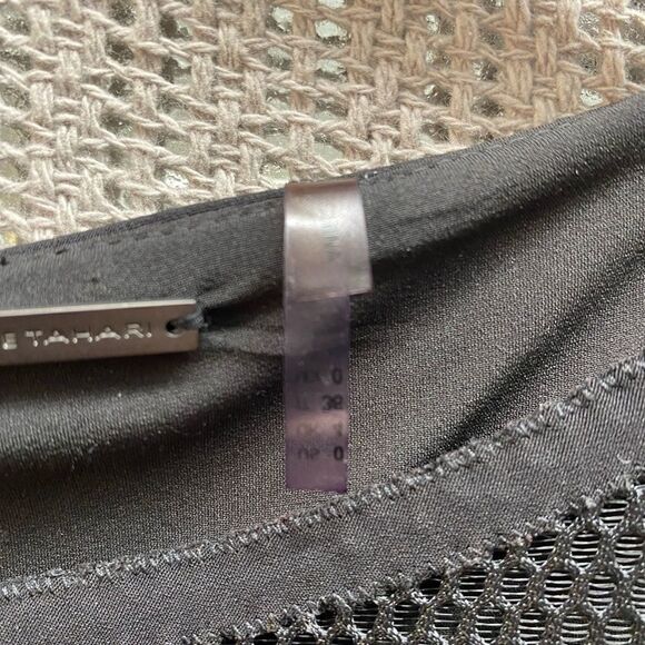 Elie Tahari black net front back zipper great condition - Picture 8 of 11